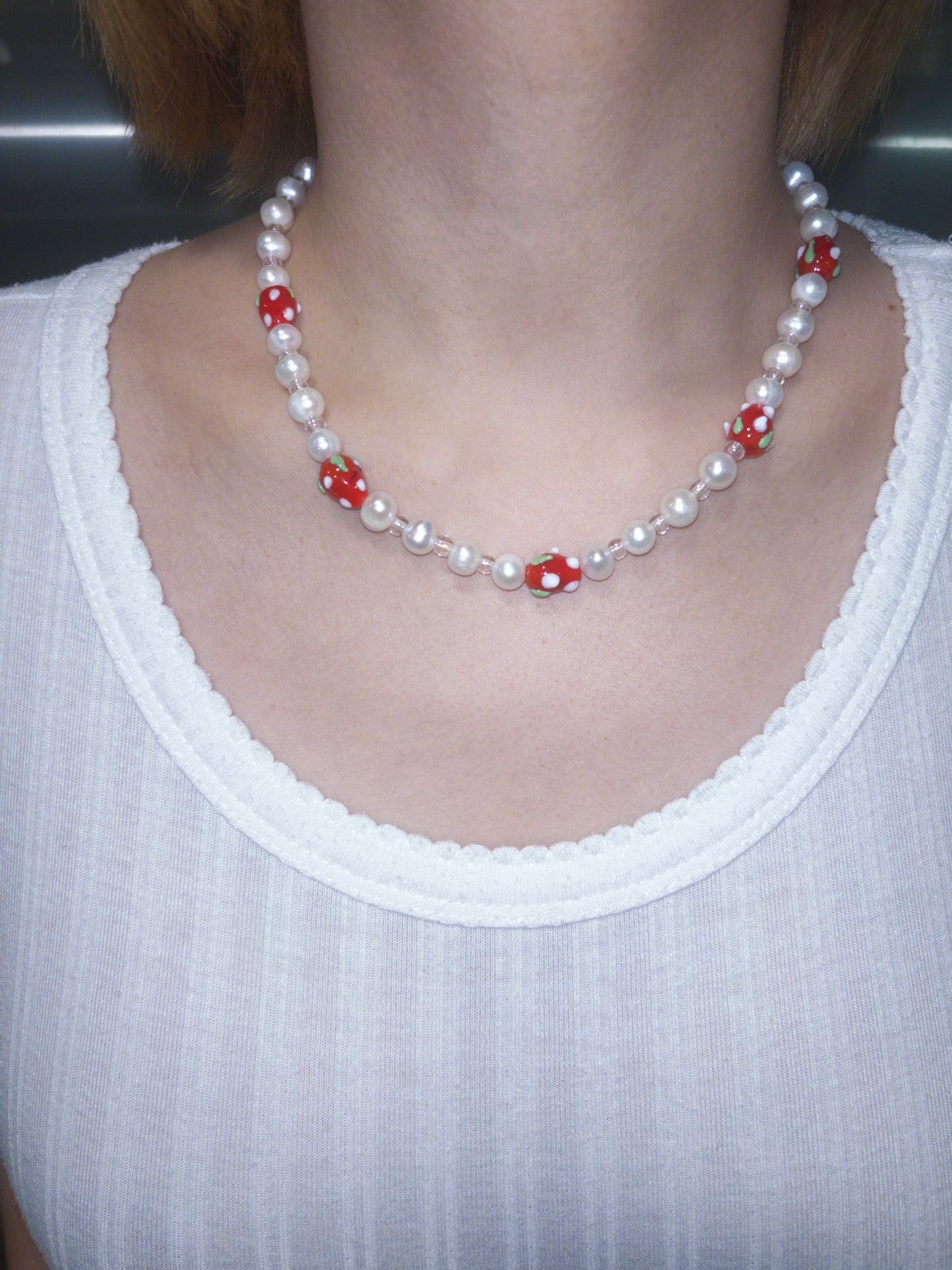 STRAWBERRY PEARL NECKLACE