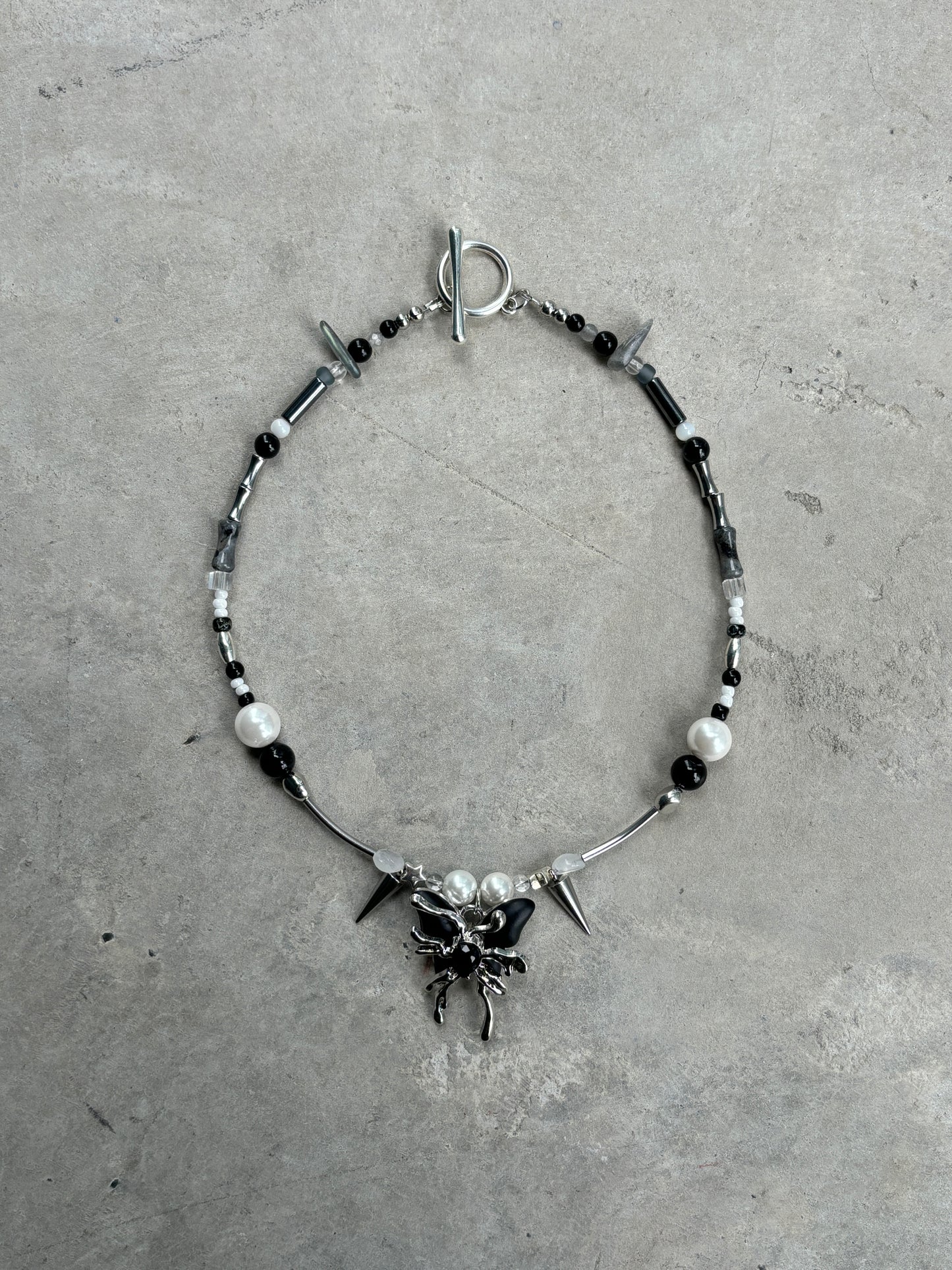 GRUNGE BLACK BUTTERFLY CHOKER